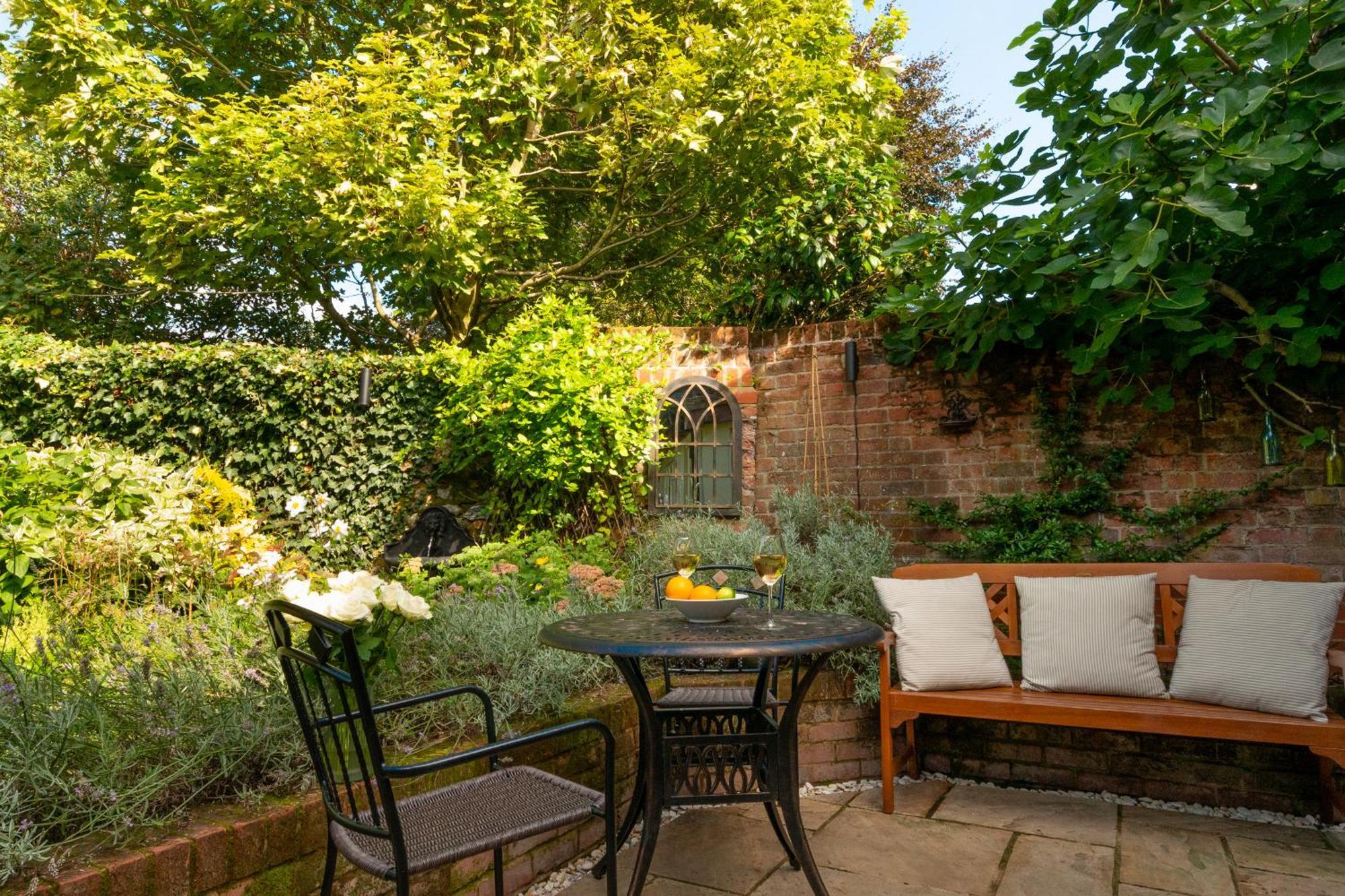 Miller Cottage A Luxury 1550'S Cottage In The Historic Centre Of Saffron Walden Dış mekan fotoğraf